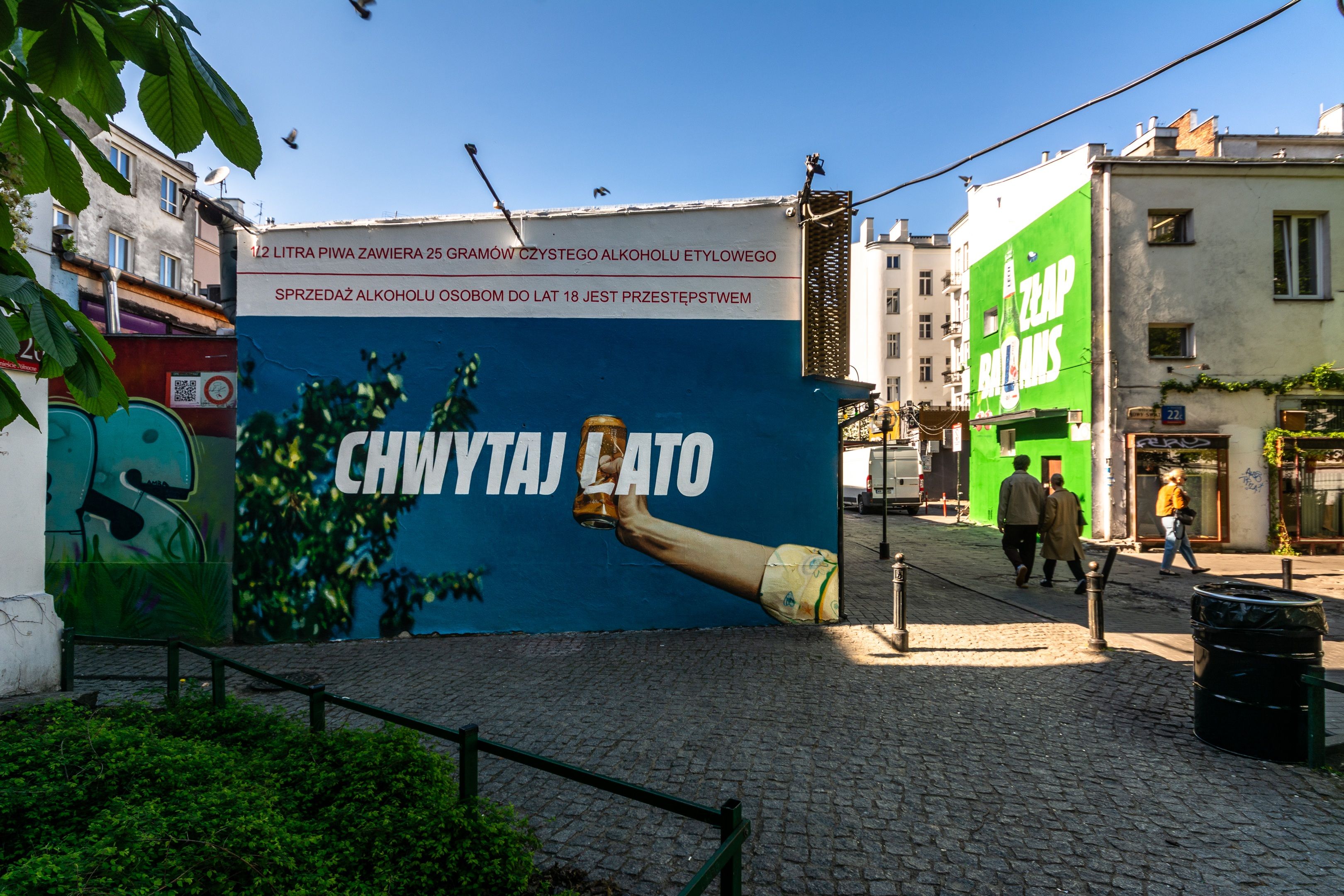 Good Looking namalowało mural w Warszawie na Pawilonach dla Lecha