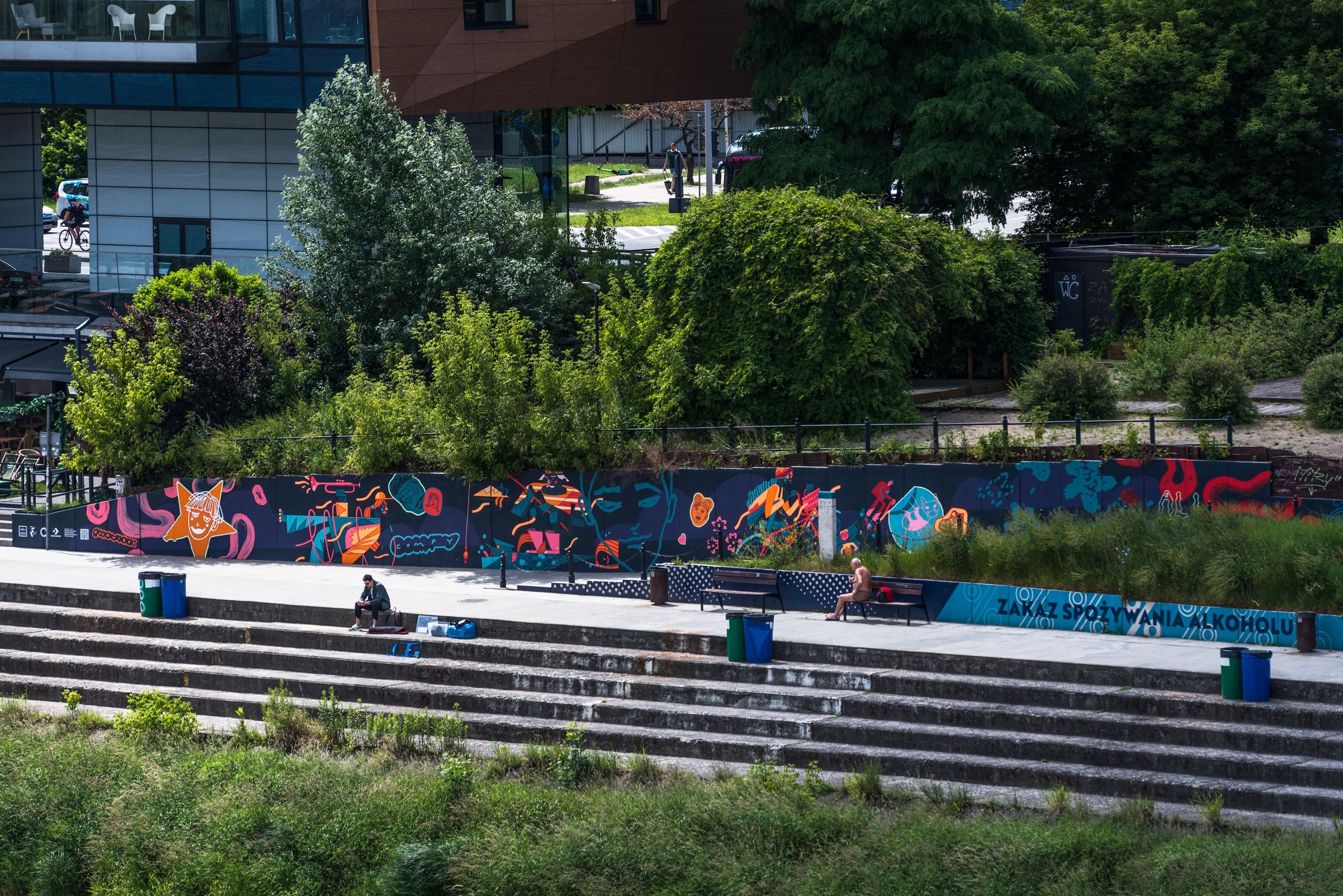 Good Looking namalowało mural w Warszawie przy Bulwarach Wiślanych