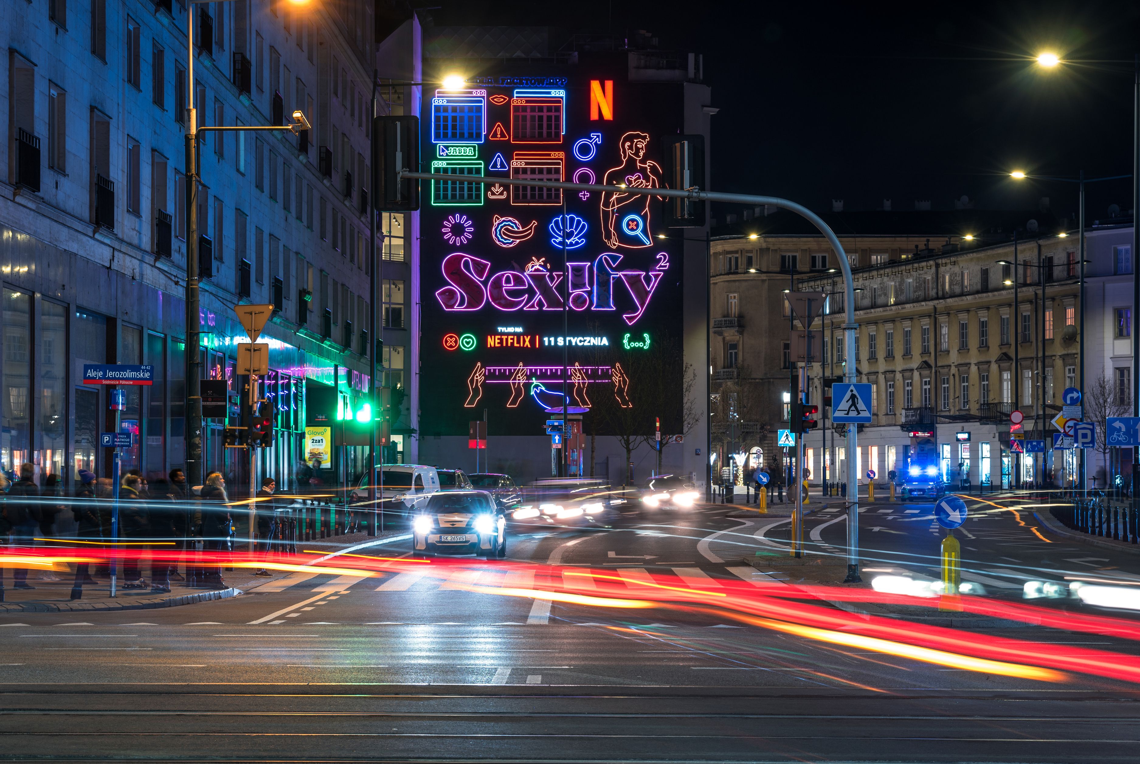 mural led dla Netflixa w Warszawie