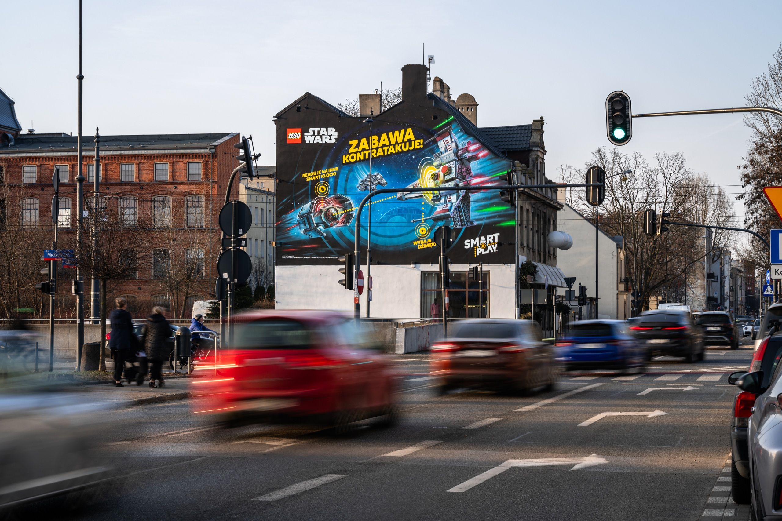 Mural z efektem UV dla Lego w Łodzi