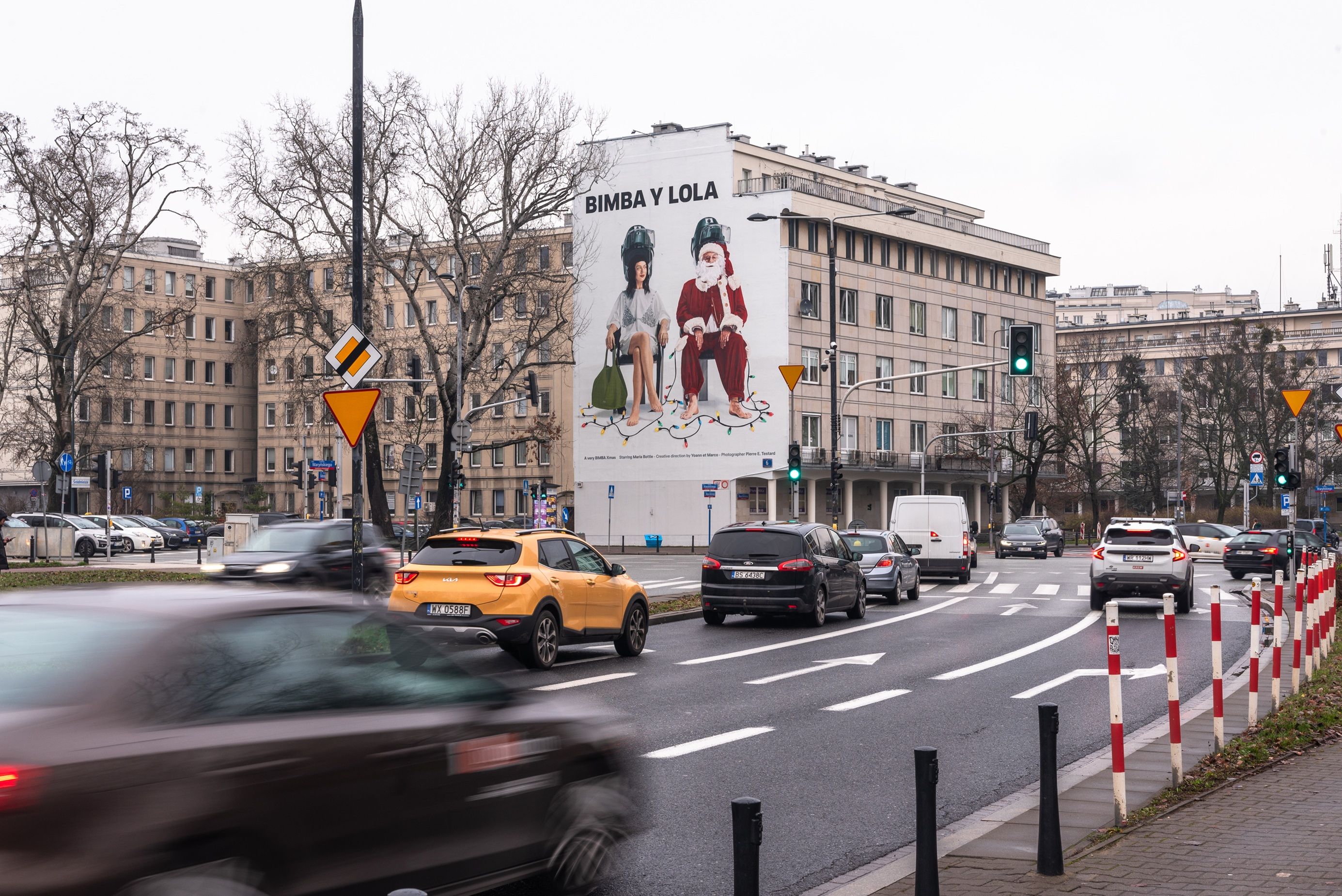 Good Looking namalowało mural w Warszawie przy ulicy Boya-Żeleńskiego 6 dla Bimba y Lola