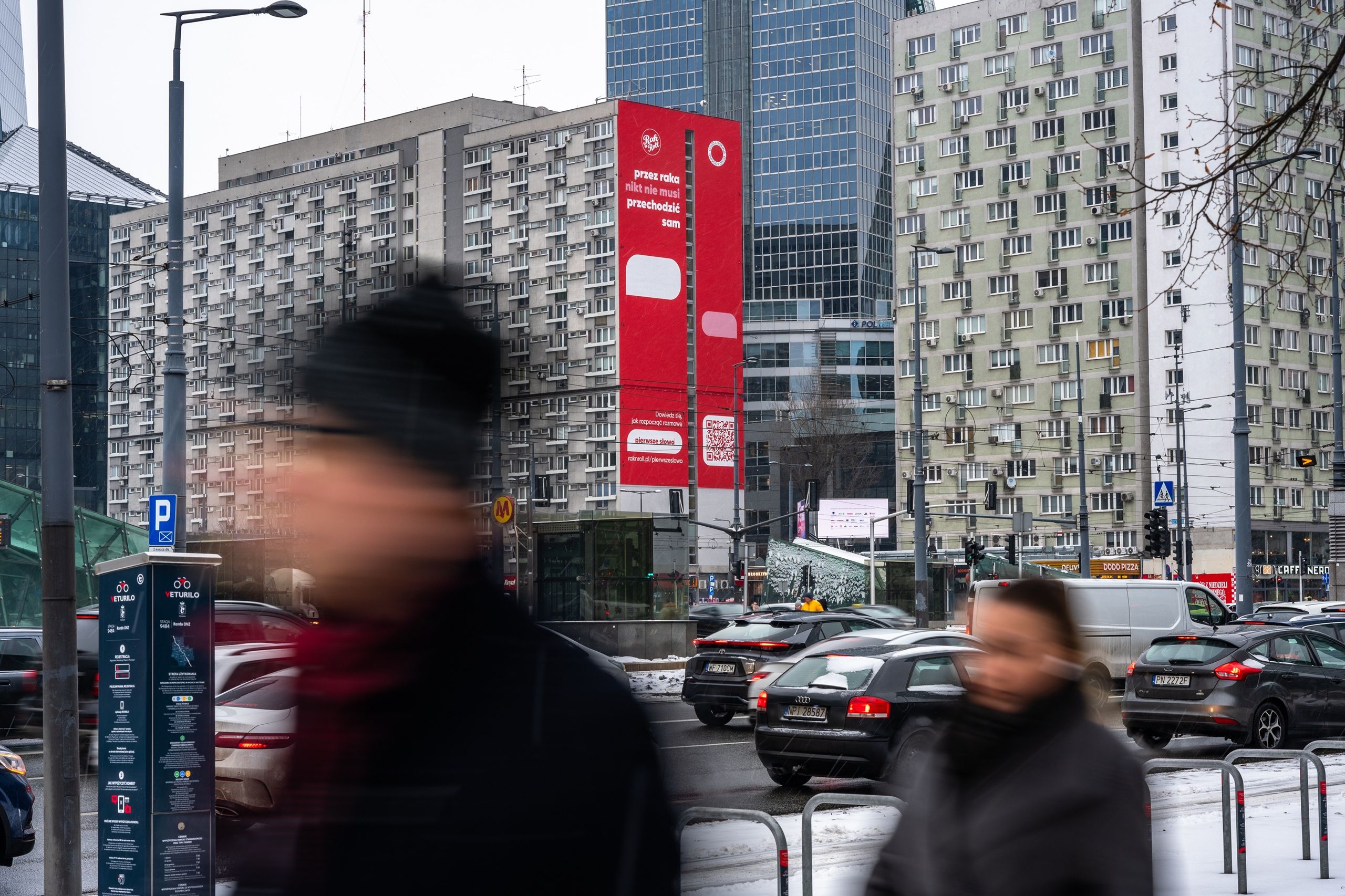 Good Looking zrealizowało motion mural dla Fundacji Rak'n'Roll w Warszawie przy Rondzie ONZ