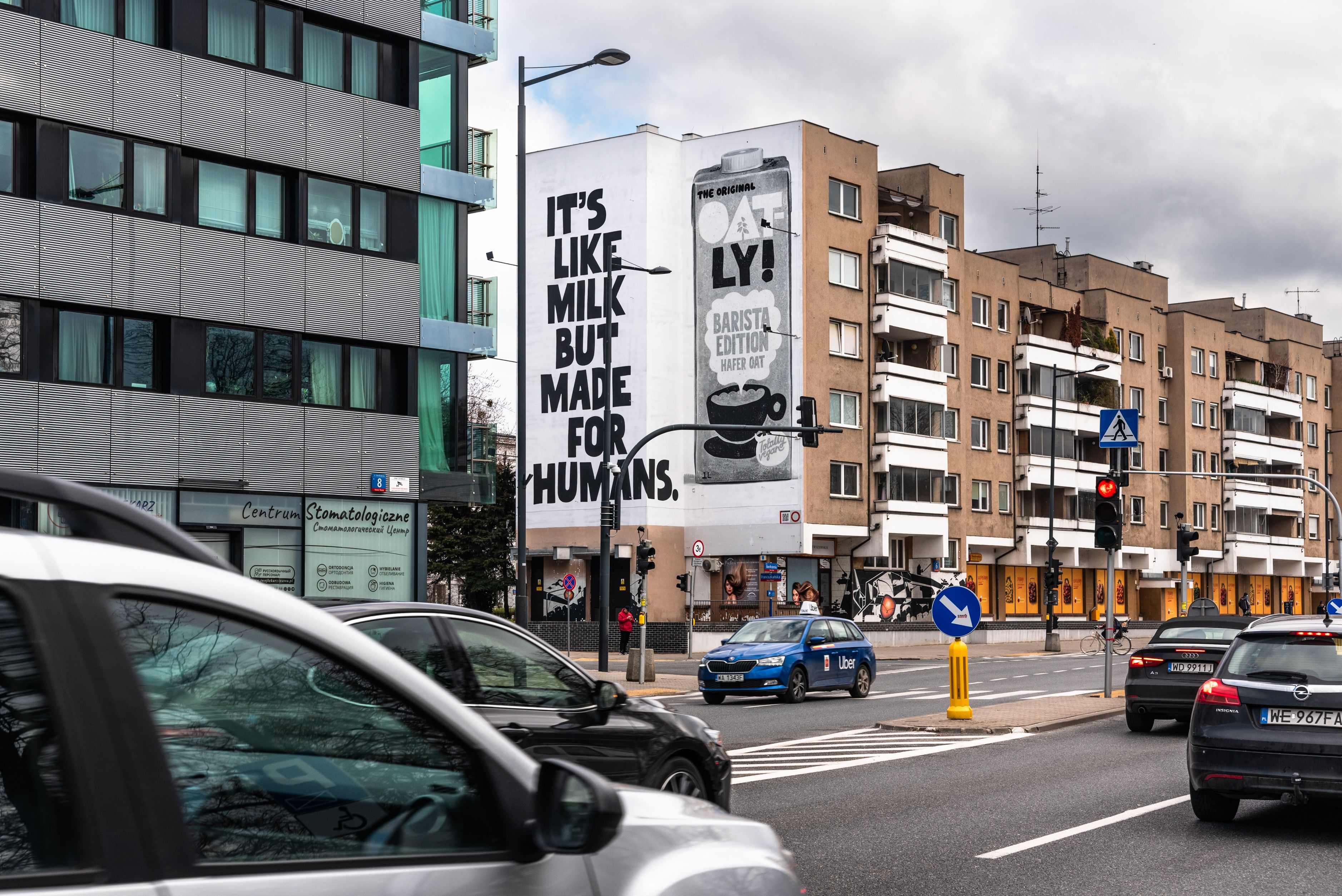 good looking kampania muralowa oatly