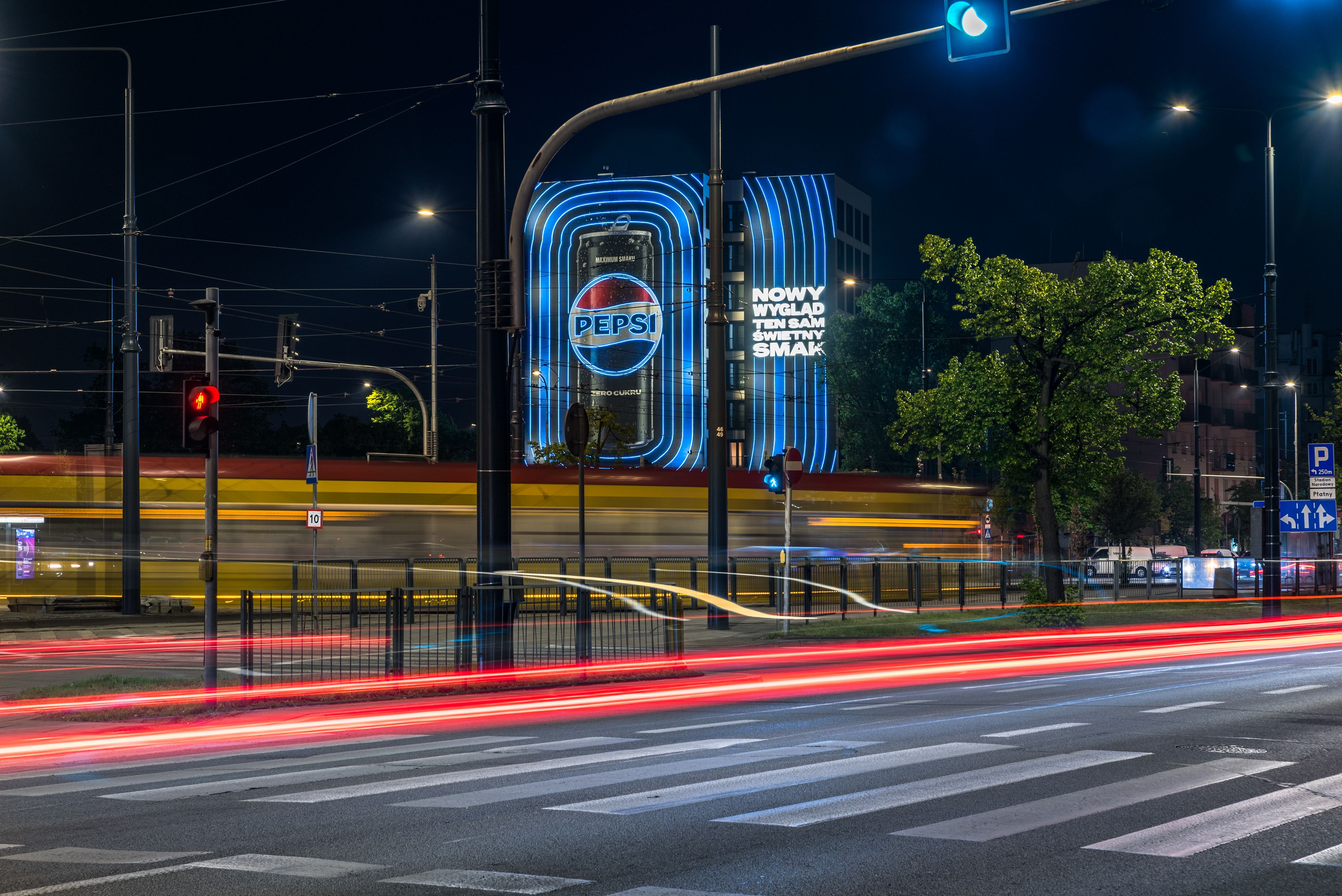 good looking mural led pepsi