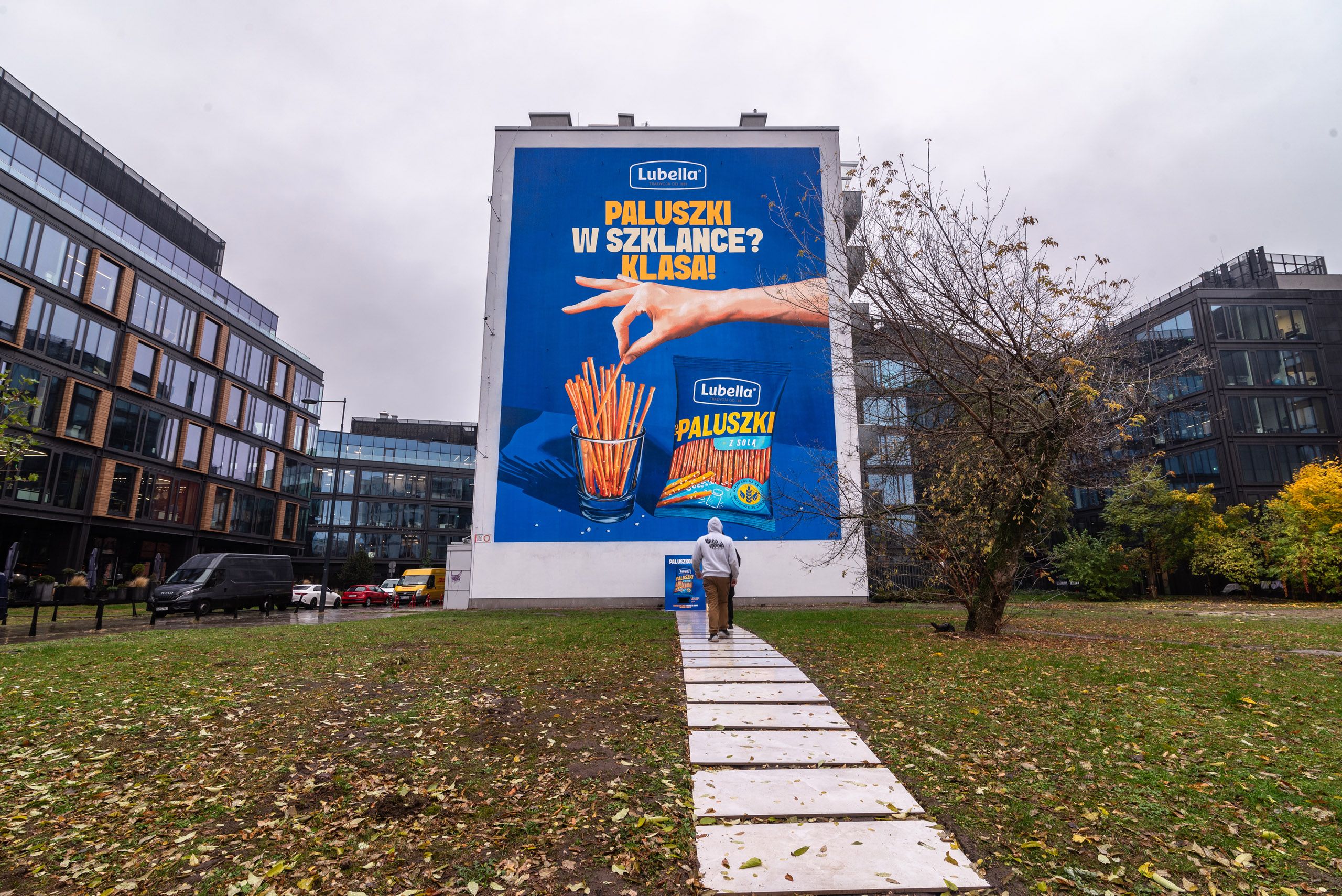 mural reklamowy dla marki Lubella przedstawiający ich produkt - Paluszki