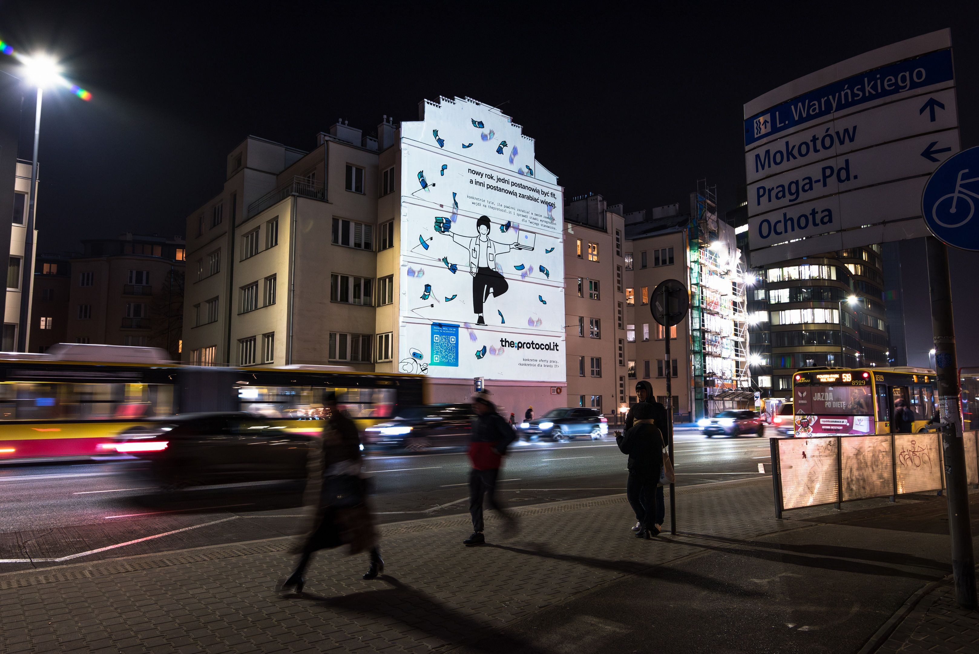 Good Looking namalowało mural w Warszawie przy ulicy Jaworzyńskiej 11 dla Pracuj pl
