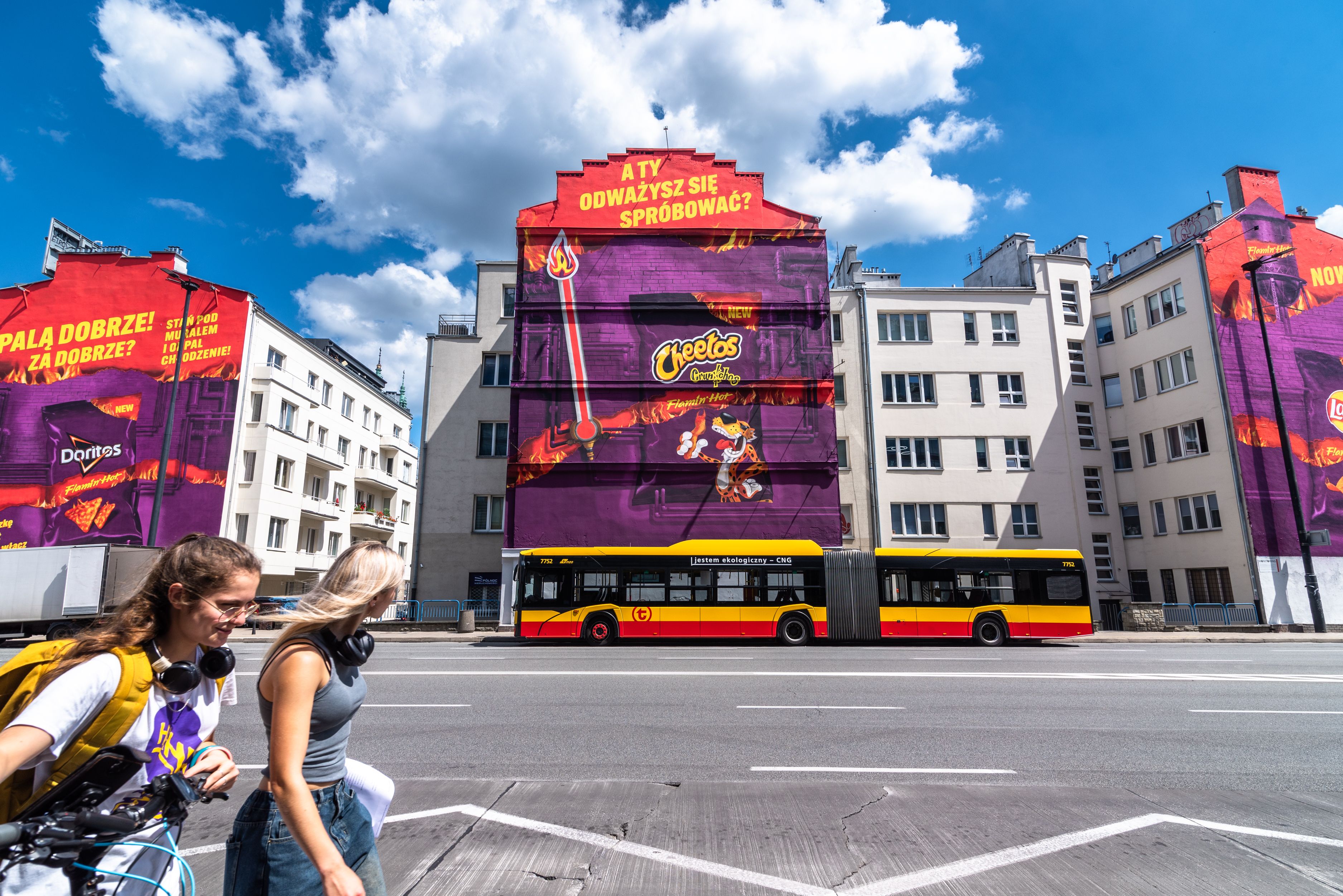 murale reklamowe dla marki lays w warszawie