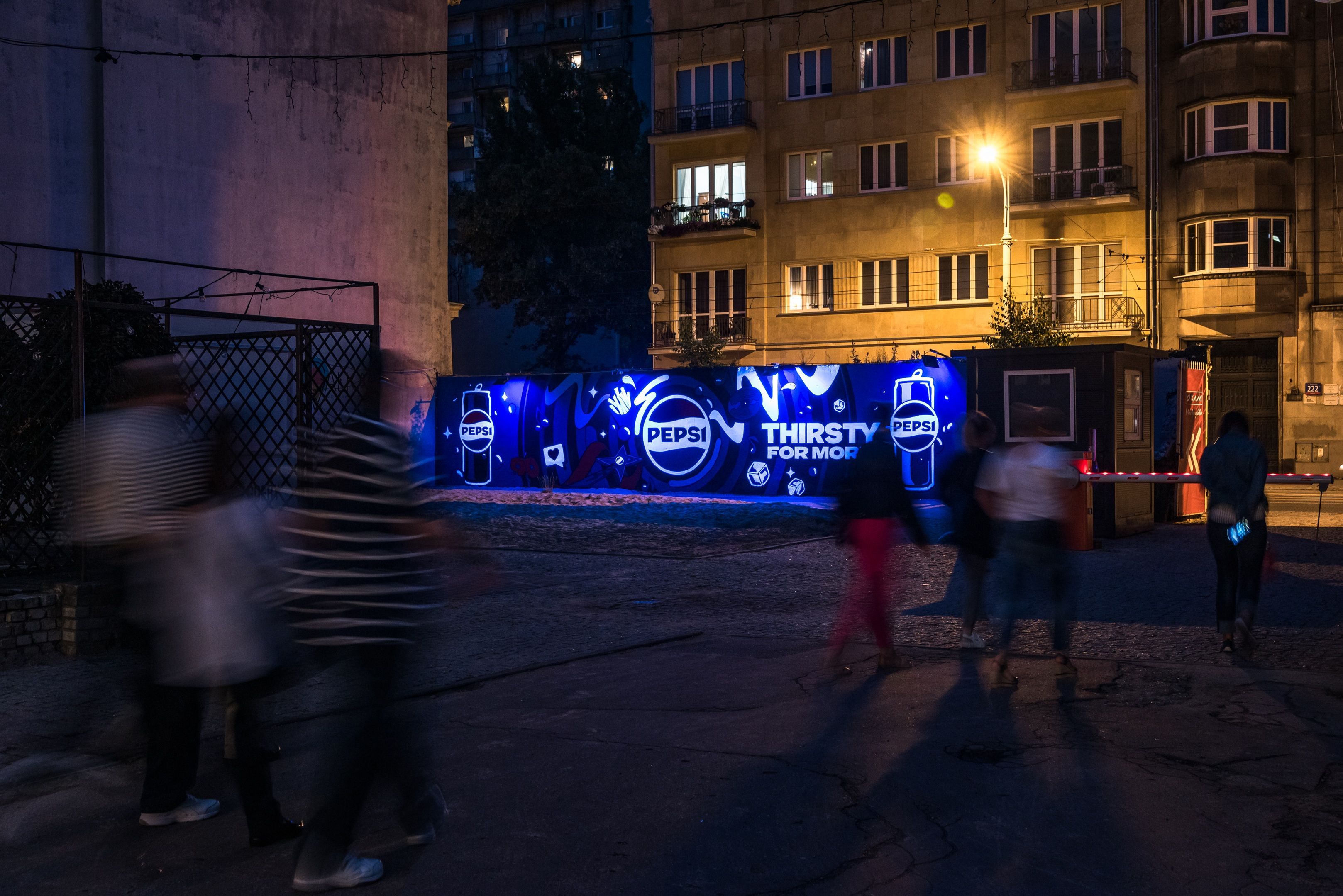 good looking mural łódź pepsi