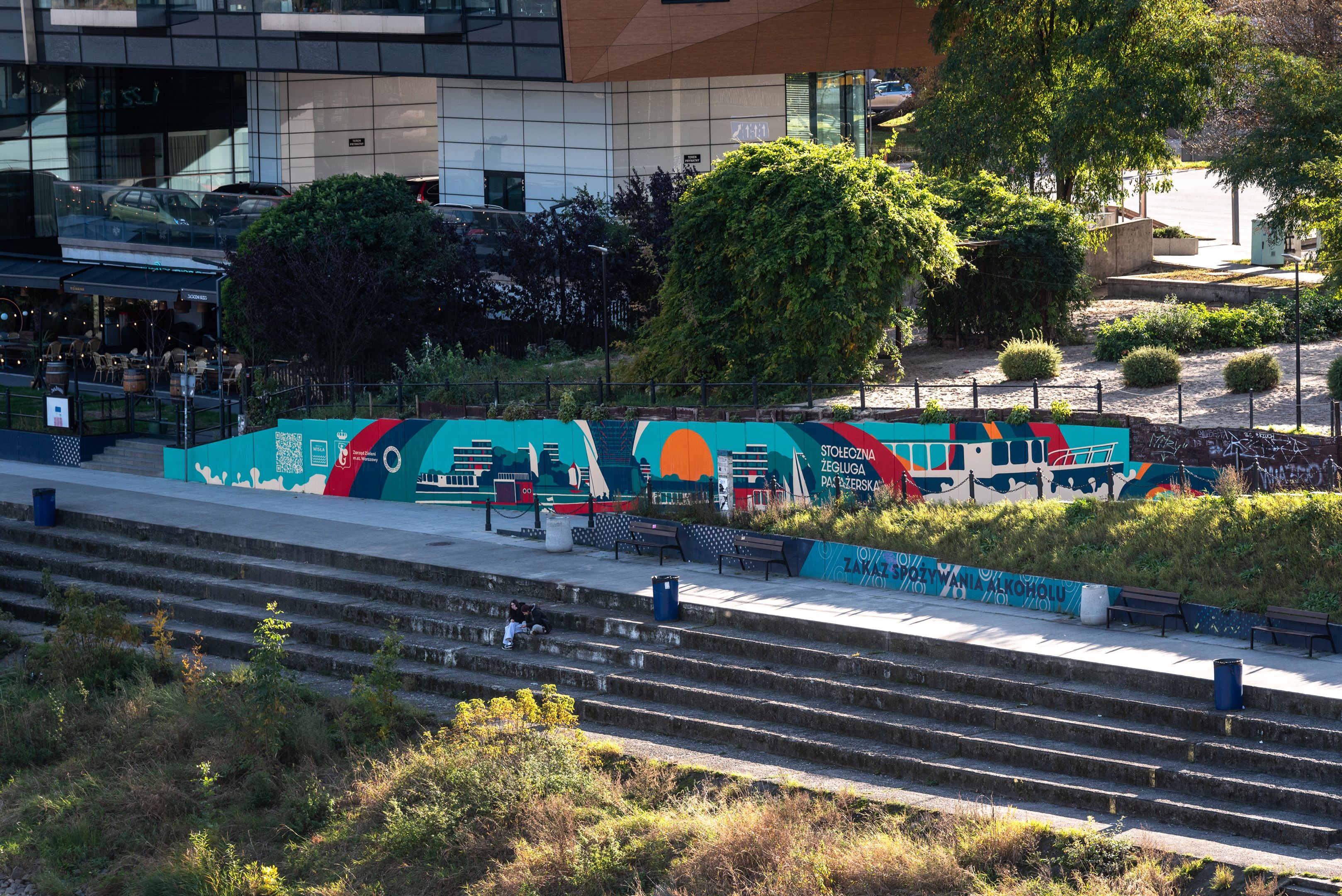 Good Looking namalowało mural w Warszawie przy Bulwarach Wiślanych