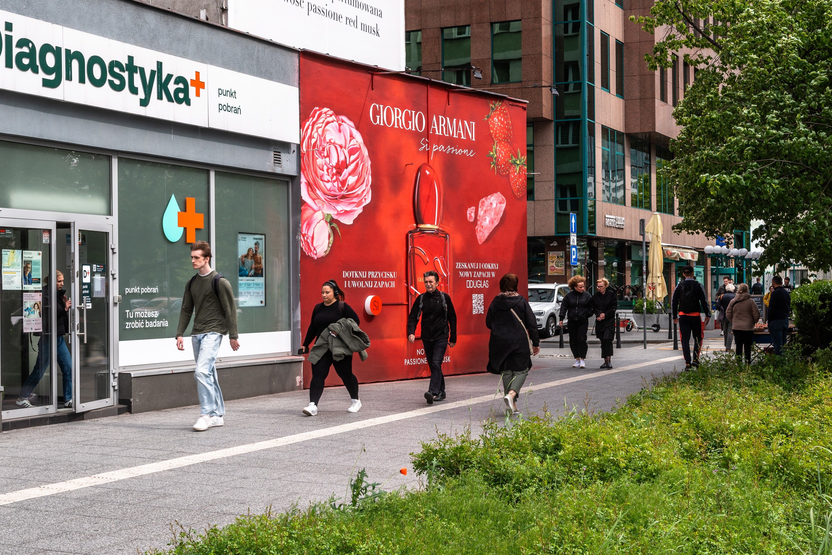 zapachowy mural w centrum warszawy