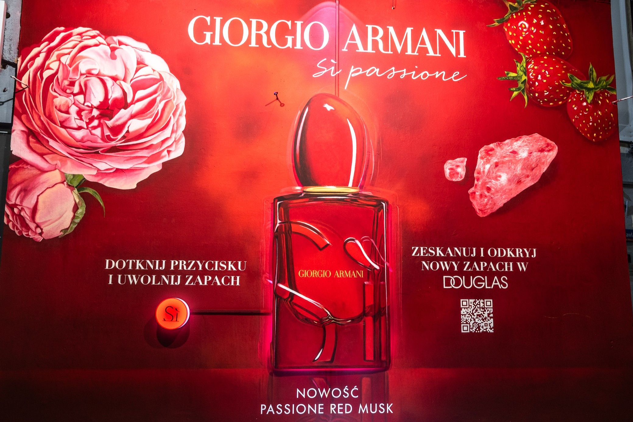mural zapachowy dla marki Armani "Si"