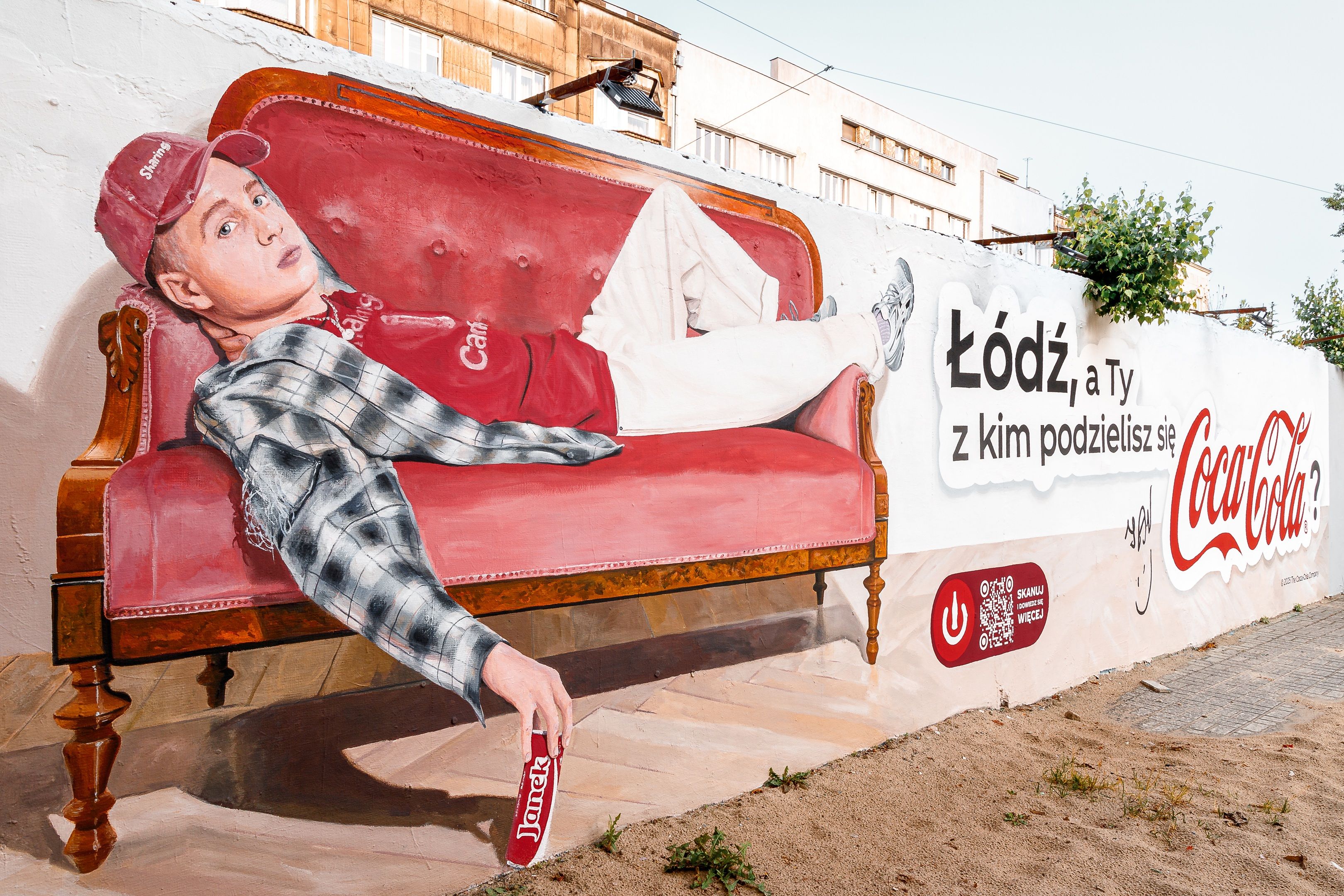good looking mural łódź coca-cola