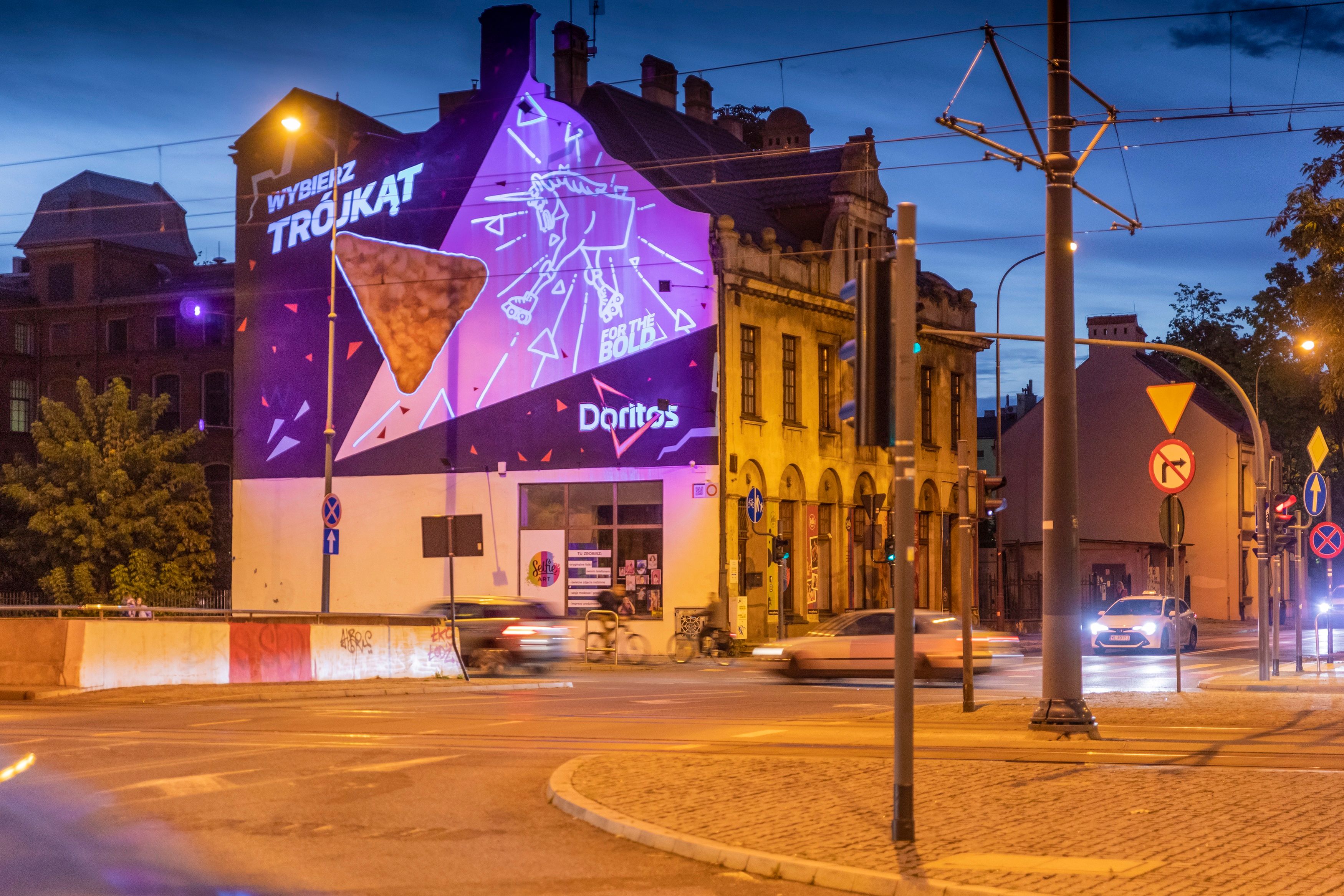 good looking mural łódź