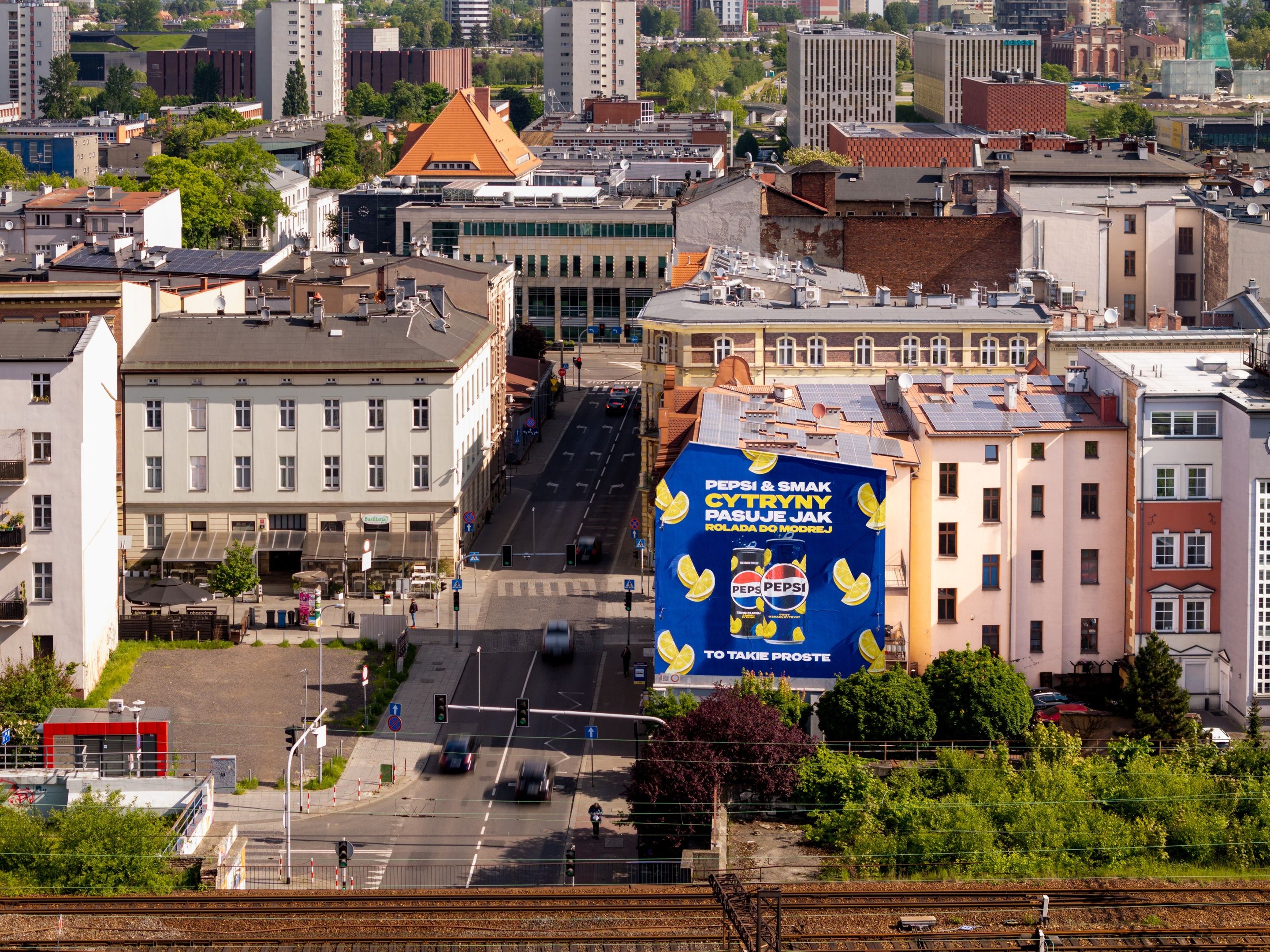 good looking mural w katowicach dla pepsi