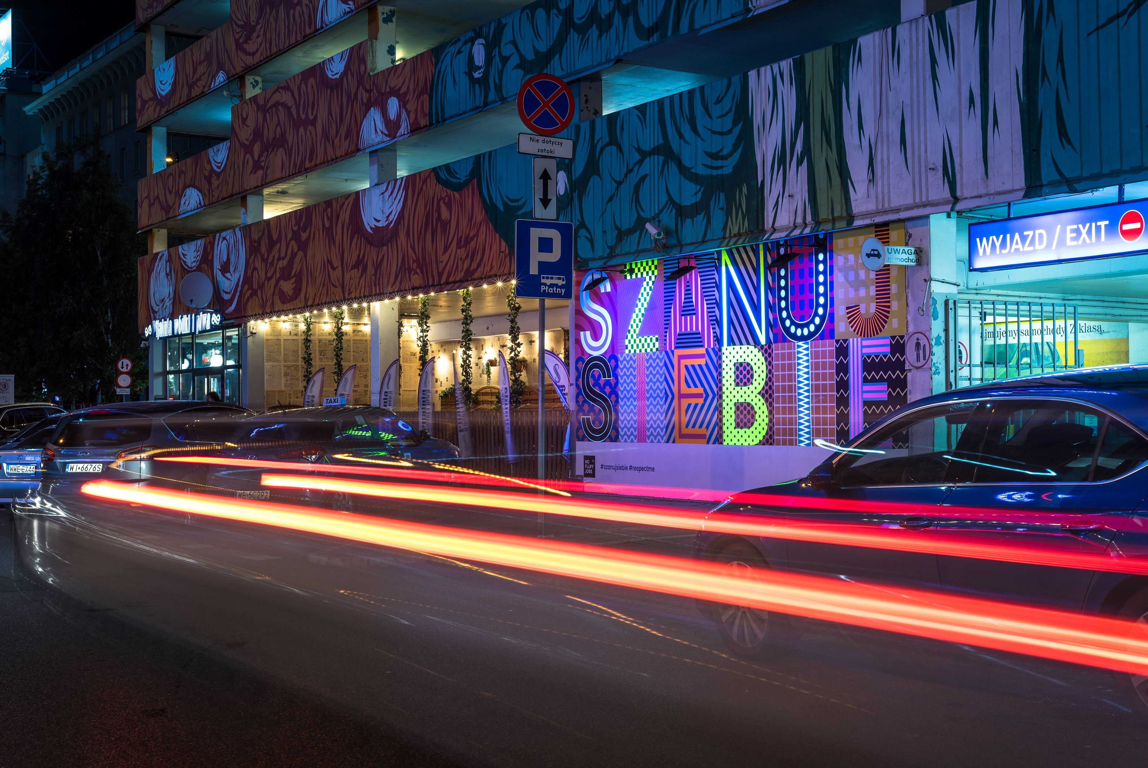 good looking murale uv