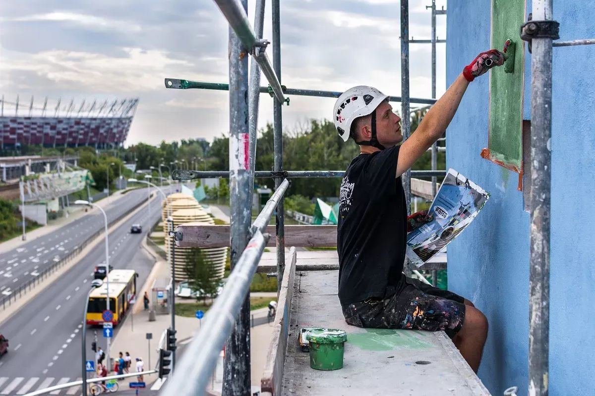 good looking, murale z prl, malowanie