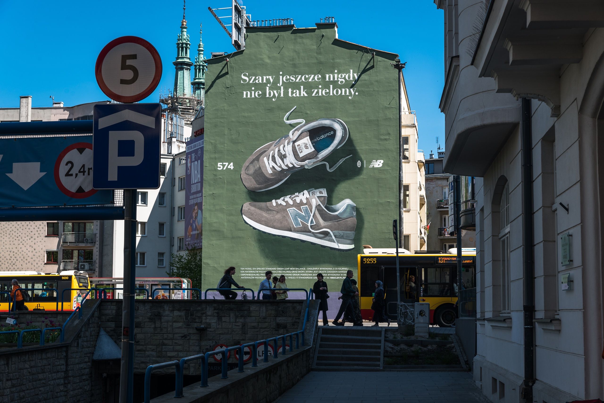 Mural dla New Balance od Good Looking Studio